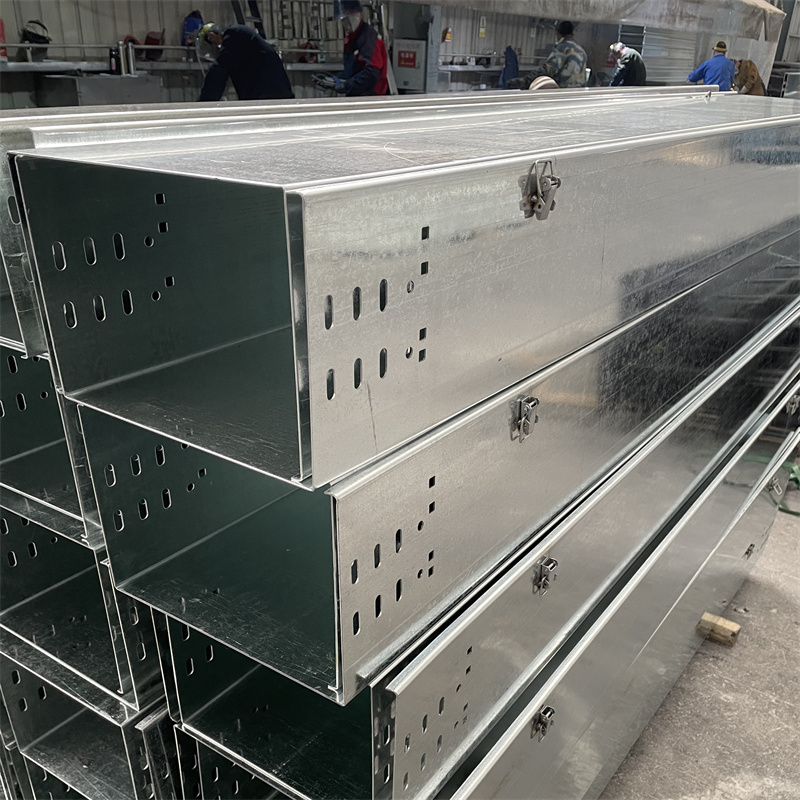 鍍鋅槽式加箱包扣橋架